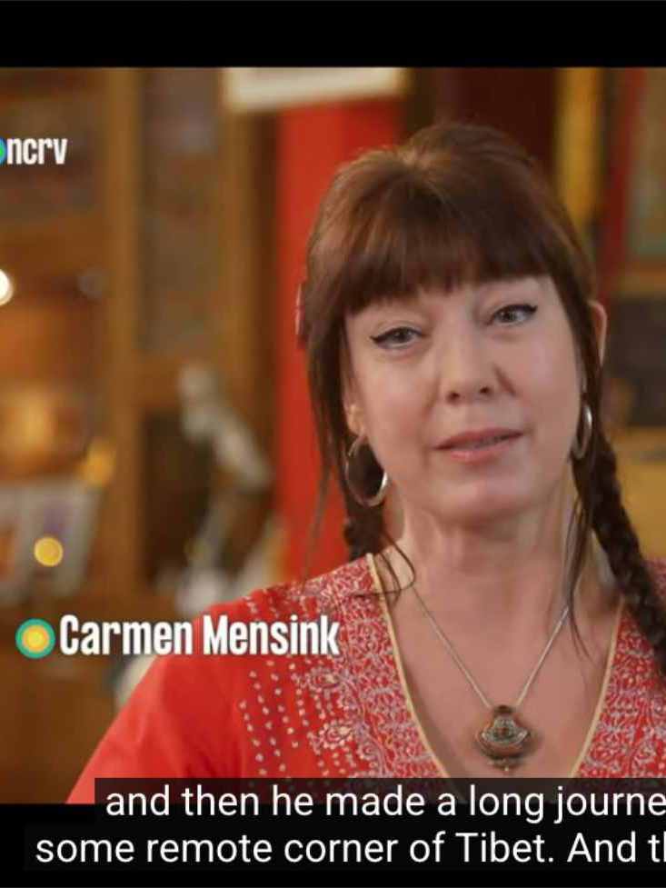 Portrait-of-Carmen-Mensink-Thangka-Painter-for-Dutch-TV-Program-Zin-In-Morgen-by-KRO-NCRV-15-11-2025_5C_733x977px_for-in-the-media